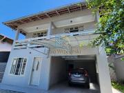 Casa / Sobrado para Venda em Joinville/SC Floresta 4 Quartos