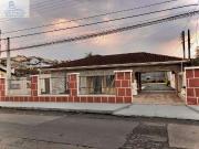 Casa / Sobrado para Venda em Joinville/SC Floresta 4 Quartos