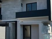 Casa / Sobrado para Venda em Joinville/SC Glória 3 Quartos