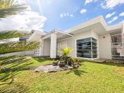 Casa / Sobrado para Venda em Joinville/SC Glória 3 Quartos