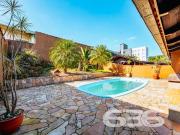 Casa / Sobrado para Venda em Joinville/SC Glória 4 Quartos
