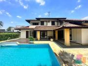 Casa / Sobrado para Venda em Joinville/SC Glória 4 Quartos