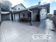 Casa / Sobrado para Venda em Joinville/SC Iririú 4 Quartos