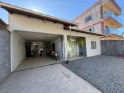 Casa / Sobrado para Venda em Joinville/SC Iririú 4 Quartos