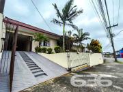 Casa / Sobrado para Venda em Joinville/SC Itaum 5 Quartos