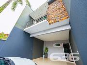 Casa / Sobrado para Venda em Joinville/SC Saguaçu 3 Quartos