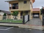 Casa / Sobrado para Venda em Joinville/SC Saguaçu 3 Quartos