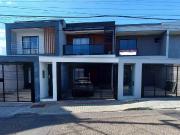 Casa / Sobrado para Venda em Joinville/SC Saguaçu 3 Quartos