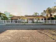 Casa / Sobrado para Venda em Joinville/SC Saguaçu 4 Quartos