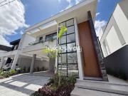 Casa / Sobrado para Venda em Joinville/SC Vila Nova 3...