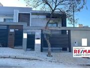 Casa / Sobrado para Venda em Juiz de Fora/MG Aeroporto 3...