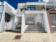 Casa / Sobrado para Venda em Juiz de Fora/MG Aeroporto 4...