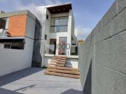 Casa / Sobrado para Venda em Juiz de Fora/MG Cerâmica 3...