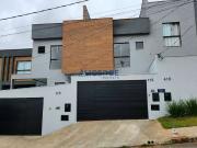 Casa / Sobrado para Venda em Juiz de Fora/MG Cerâmica 3...