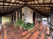 Casa / Sobrado para Venda em Juiz de Fora/MG Novo...