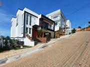 Casa / Sobrado para Venda em Juiz de Fora/MG Salvaterra...