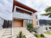 Casa / Sobrado para Venda em Juiz de Fora/MG Salvaterra...