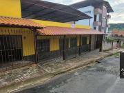 Casa / Sobrado para Venda em Juiz de Fora/MG Santa...