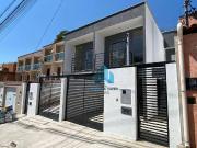Casa / Sobrado para Venda em Juiz de Fora/MG Santa...