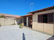 Casa / Sobrado para Venda em Laguna/SC Jardim Juliana 2...