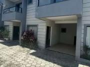 Casa / Sobrado para Venda em Lauro de Freitas/BA...