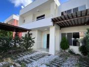 Casa / Sobrado para Venda em Lauro de Freitas/BA...