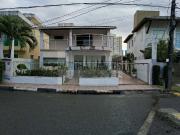 Casa / Sobrado para Venda em Lauro de Freitas/BA Centro...