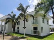 Casa / Sobrado para Venda em Lauro de Freitas/BA...