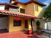 Casa / Sobrado para Venda em Lauro de Freitas/BA...