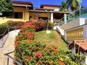 Casa / Sobrado para Venda em Lauro de Freitas/BA Vilas...