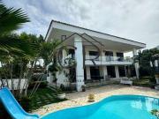 Casa / Sobrado para Venda em Lauro de Freitas/BA Vilas...