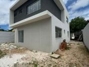 Casa / Sobrado para Venda em Lauro de Freitas/BA Vilas...
