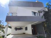Casa / Sobrado para Venda em Lauro de Freitas/BA Vilas...