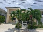 Casa / Sobrado para Venda em Lauro de Freitas/BA Vilas...