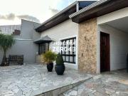 Casa / Sobrado para Venda em Londrina/PR Alpes 3 Quartos