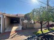 Casa / Sobrado para Venda em Londrina/PR Alpes 3 Quartos