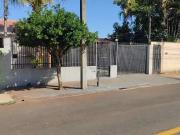 Casa / Sobrado para Venda em Londrina/PR Amaro 3 Quartos