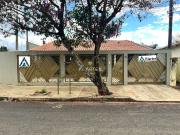 Casa / Sobrado para Venda em Londrina/PR Antares 6 Quartos