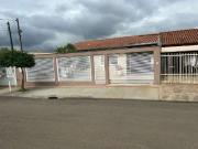 Casa / Sobrado para Venda em Londrina/PR Aragarça 3 Quartos
