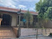 Casa / Sobrado para Venda em Londrina/PR Cafezal 3 Quartos