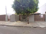 Casa / Sobrado para Venda em Londrina/PR Cafezal 3 Quartos