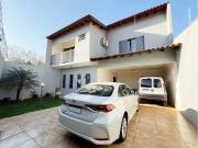 Casa / Sobrado para Venda em Londrina/PR Caravelle 4 Quartos