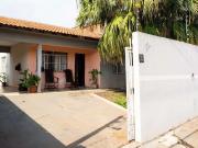 Casa / Sobrado para Venda em Londrina/PR Centro 3 Quartos