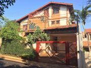 Casa / Sobrado para Venda em Londrina/PR Champagnat 3...