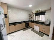 Casa / Sobrado para Venda em Londrina/PR Colúmbia 3 Quartos