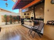 Casa / Sobrado para Venda em Londrina/PR Conjunto Café 3...