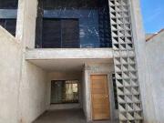 Casa / Sobrado para Venda em Londrina/PR Gleba Simon...