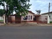Casa / Sobrado para Venda em Londrina/PR Ideal 5 Quartos