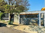 Casa / Sobrado para Venda em Londrina/PR Itamarati 3 Quartos