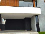 Casa / Sobrado para Venda em Londrina/PR Jardim da Luz 3...